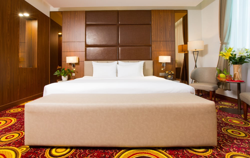 Van Phat 1 Hotel