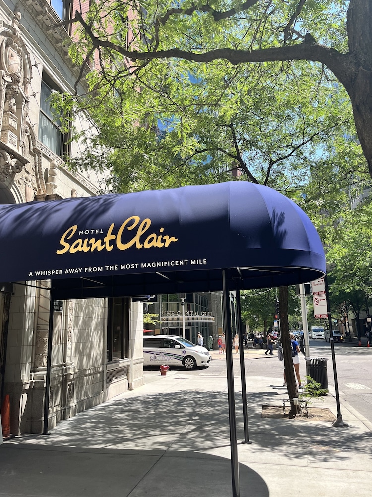 The Saint Clair Hotel - Magnificent Mile