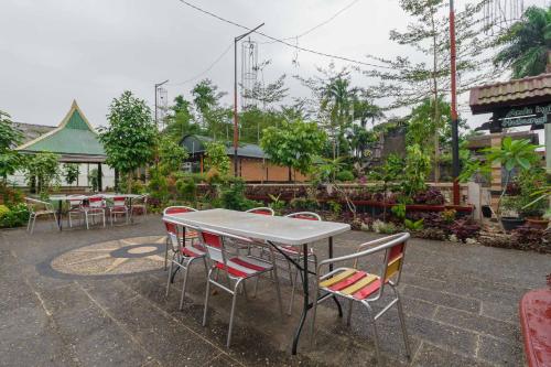 RedDoorz Plus @ Setiabudi Medan 4