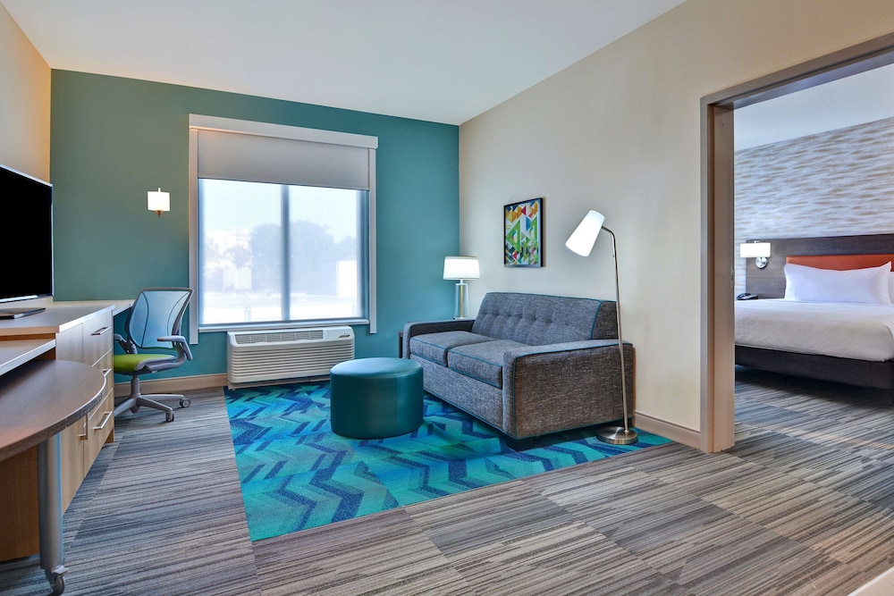 Home2 Suites by Hilton Savannah Midtown, GA
