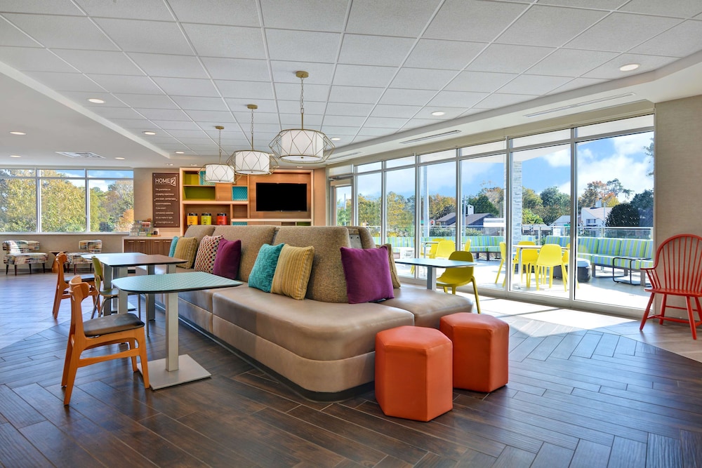 Home2 Suites by Hilton Savannah Midtown, GA