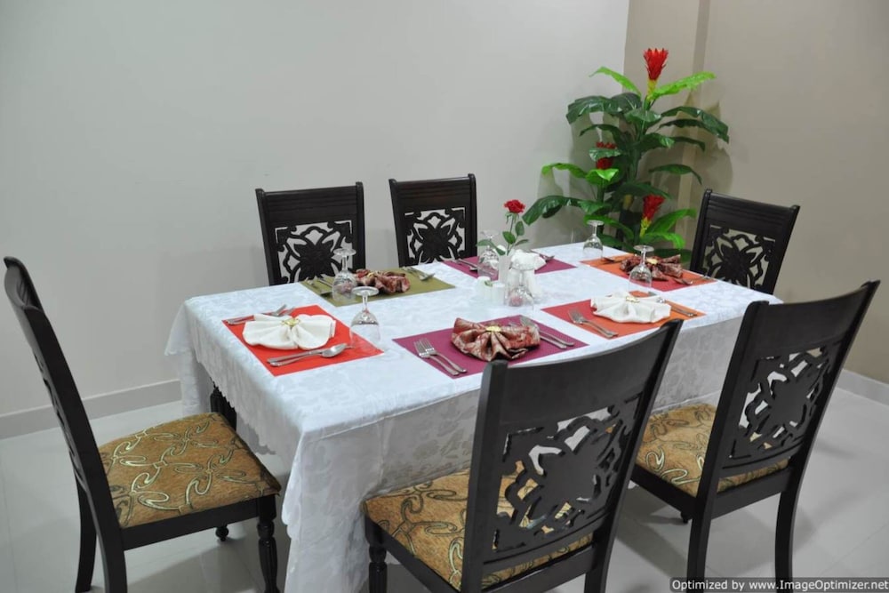 Royal Garden Hotel