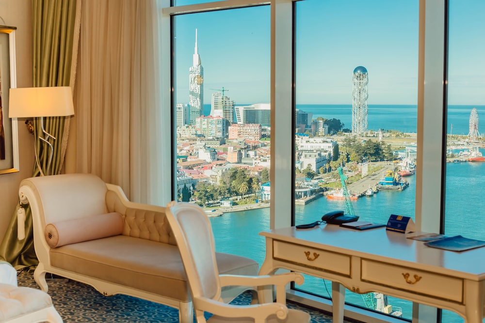 JRW Welmond Hotel & Casino Batumi