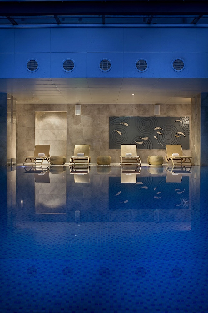Expo Center Hotel