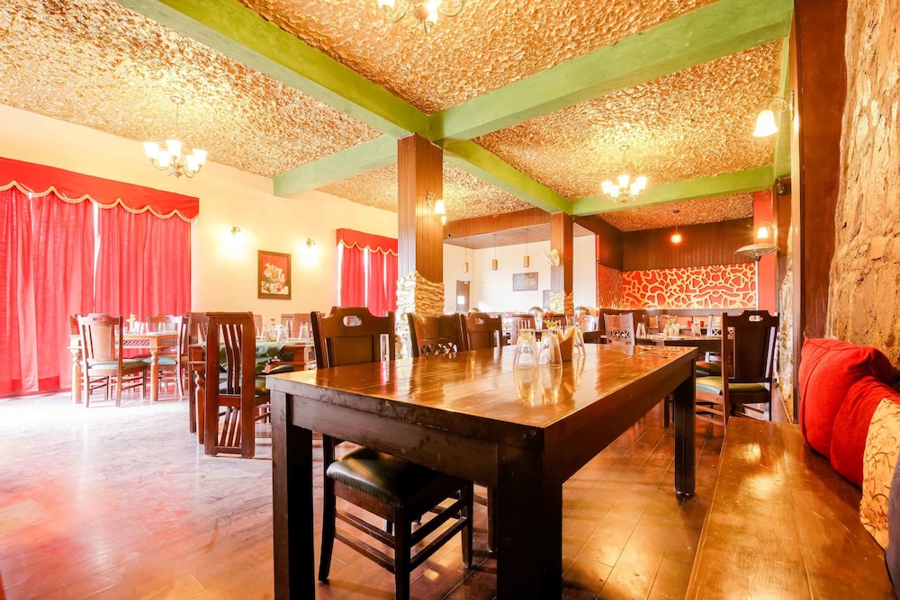 Woodsmoke Resort and Spa