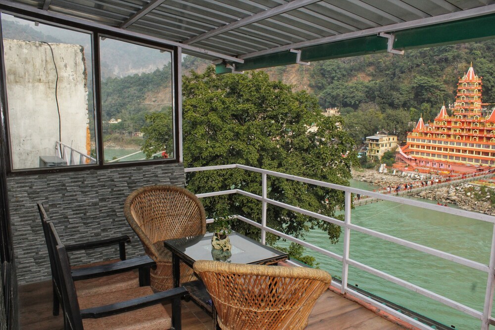 Hotel Ishan - A Riverside Retreat by Salvus