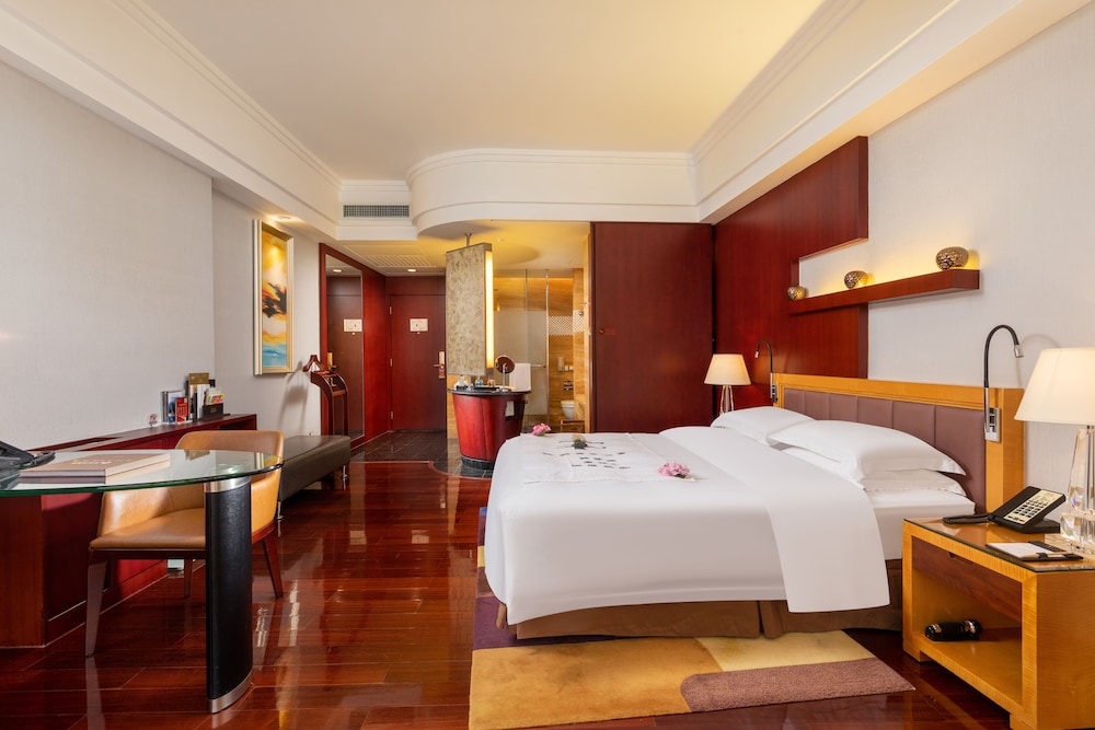 Zhuhai Charming Holiday Hotel