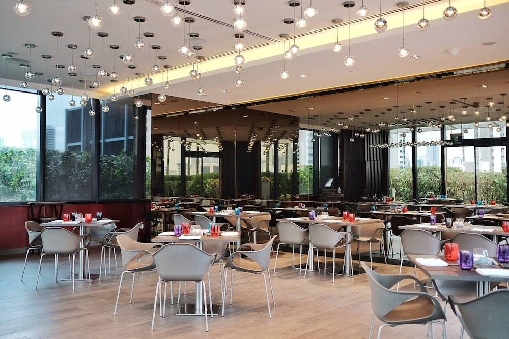 One Farrer Hotel