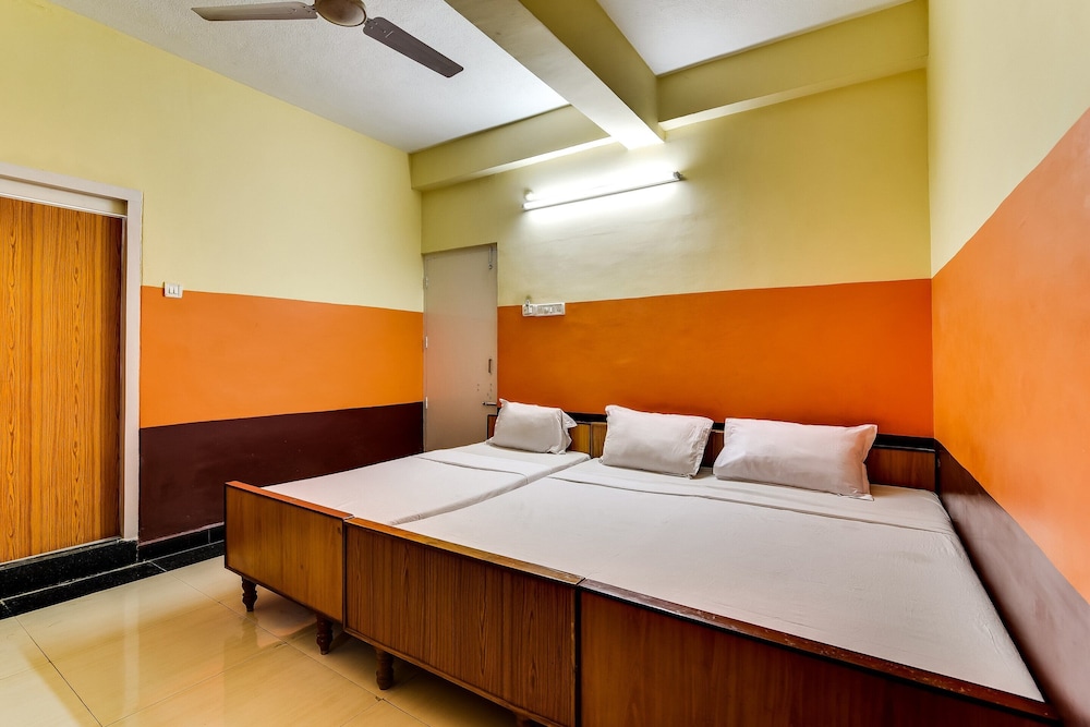 SPOT ON 36583 Hotel Srinivasa Residency