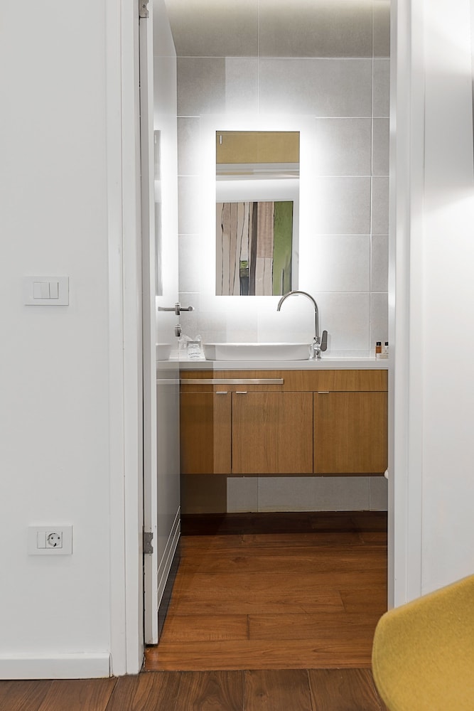 Dominic Smart & Luxury Suites Terazije