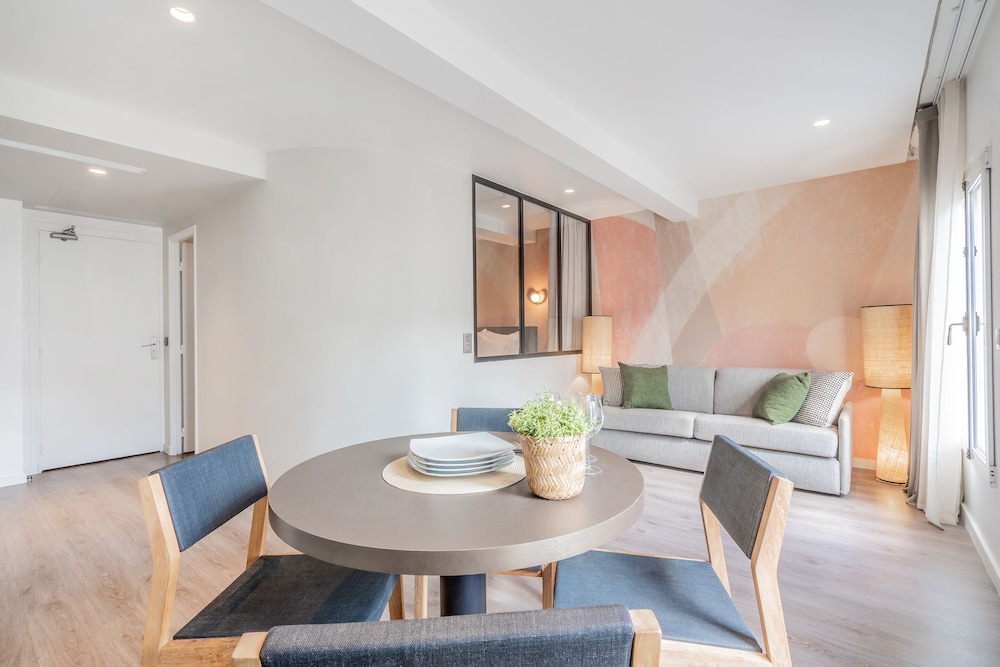 Yuna Les Halles - Serviced Apartments