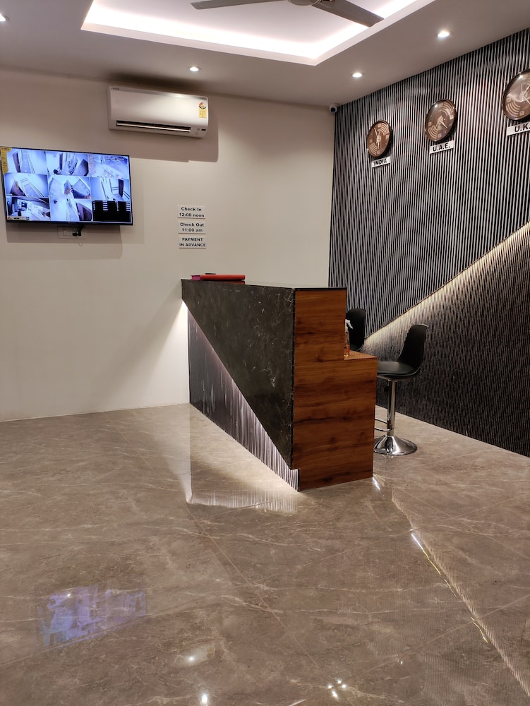 Hotel Grand Executive