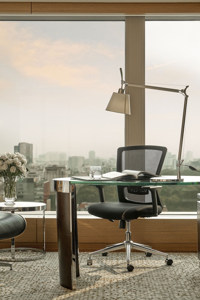 JW Marriott Hotel & Suites Saigon