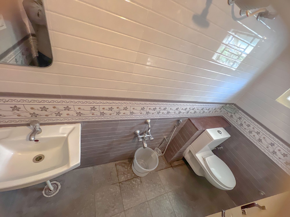 FabHotel Willow Tree - Nr.Jakkur aerodrome road