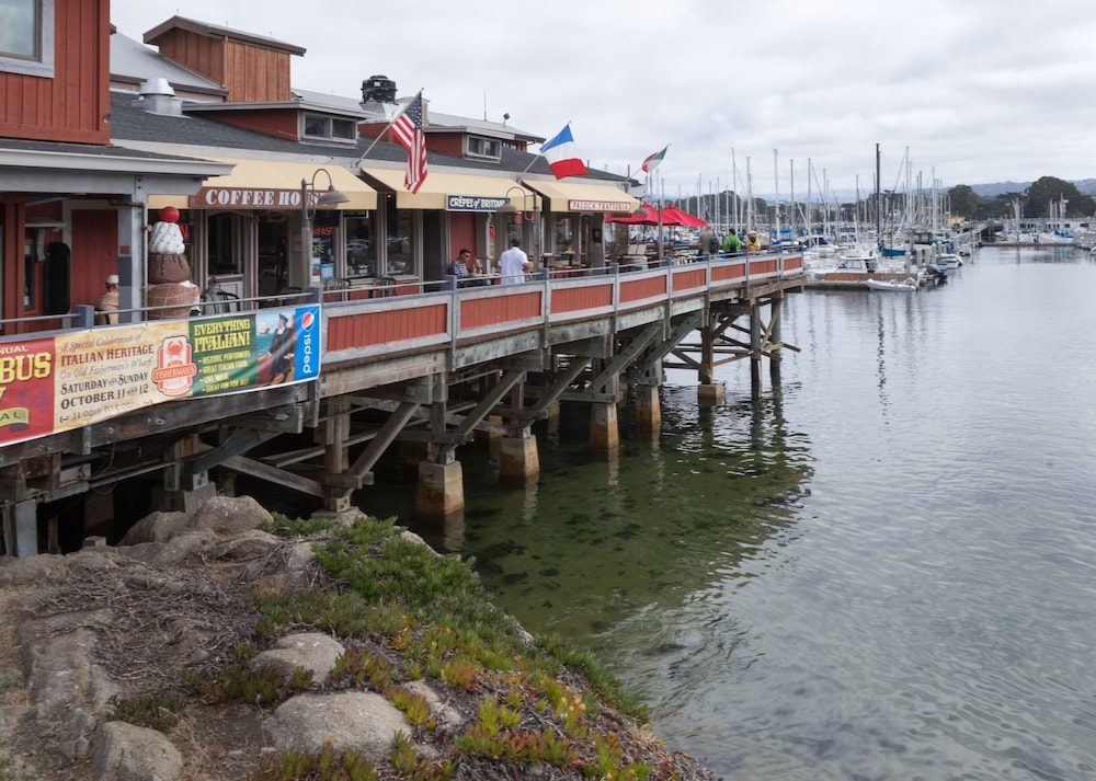 The Monterey Hotel