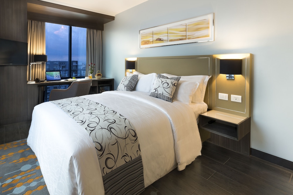 Belmont Hotel Manila near NAIA Terminal 3 MNL