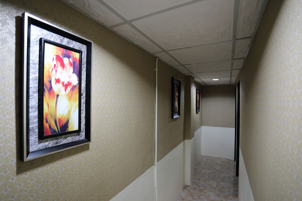 Sukhumvit 20 Guest House