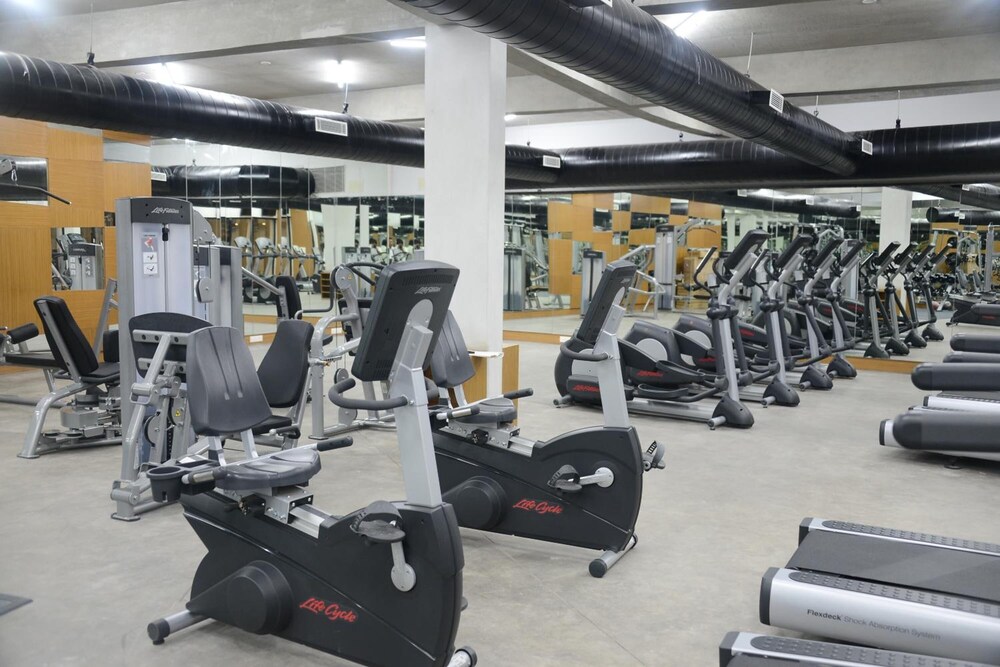 MWC Club by Downtown
