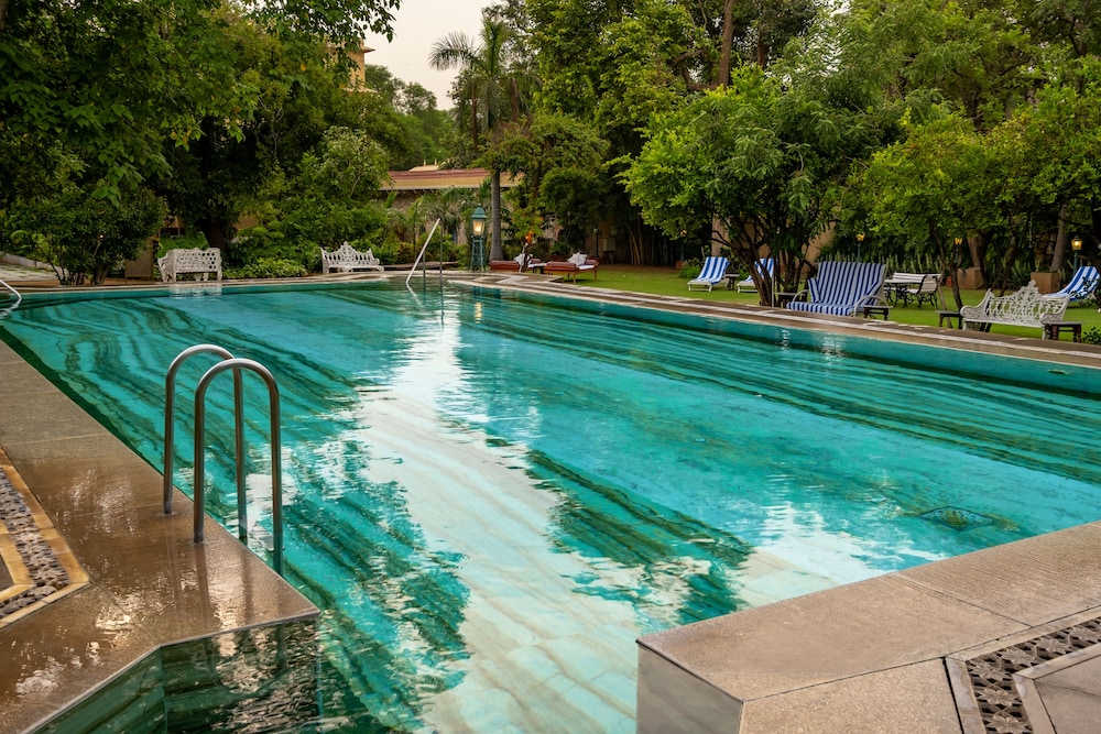 Hotel Narain Niwas Palace