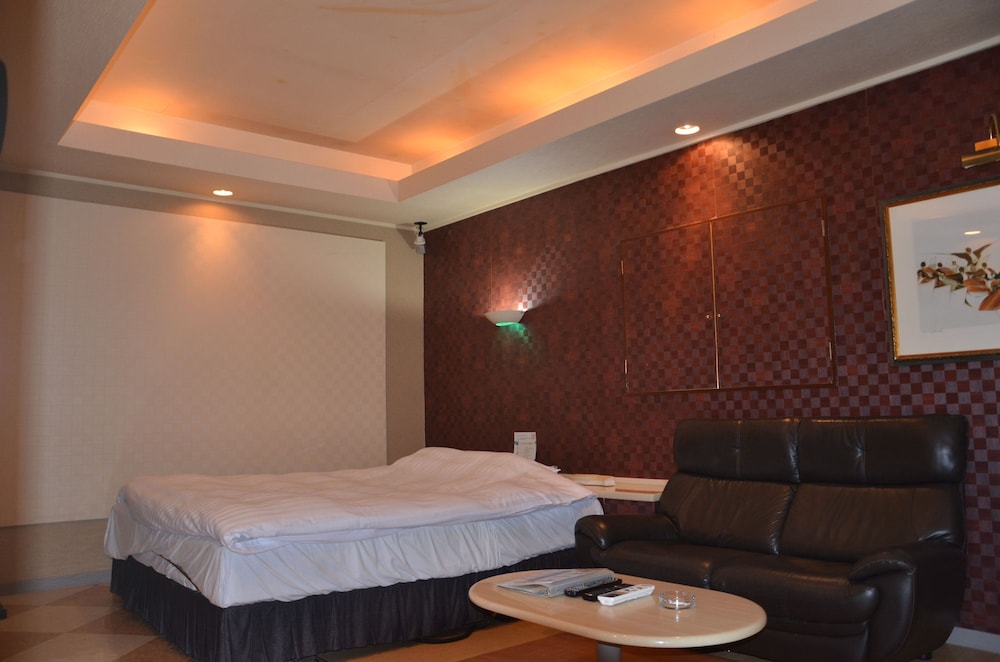 Hotel Takao Asile