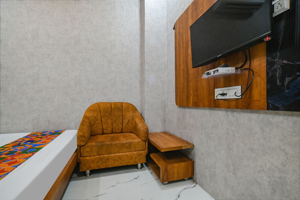 FabHotel Orbit Homestay