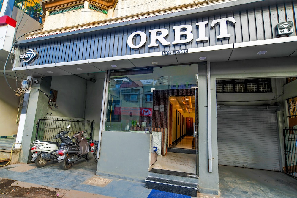 FabHotel Orbit Homestay