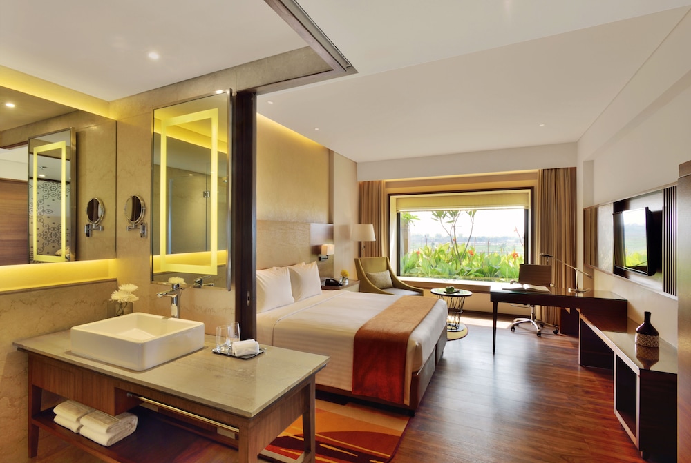 Courtyard by Marriott Raipur