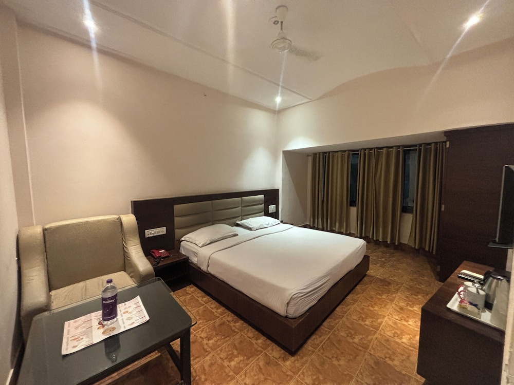 Hotel Akanksha