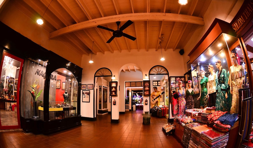 Silom Village Inn