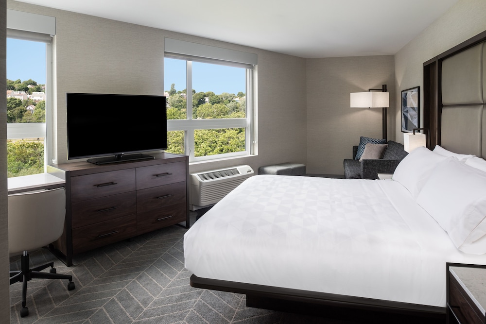 Holiday Inn Boston Logan Airport - Chelsea by IHG