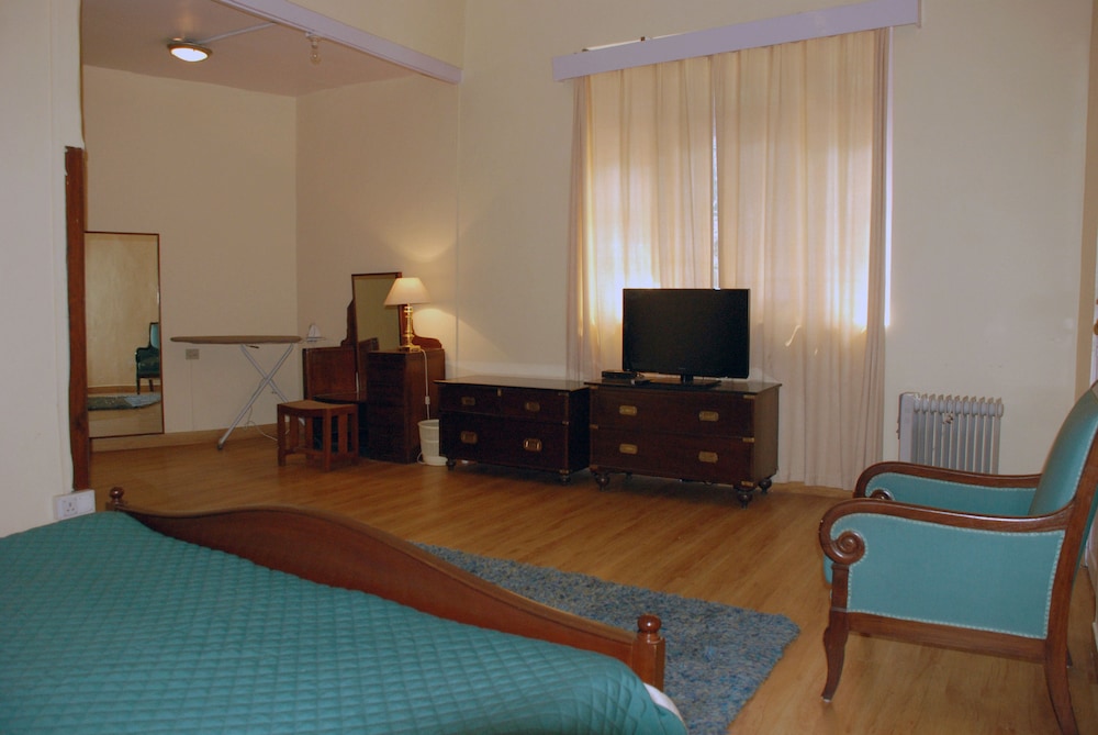 Alasia Hotel
