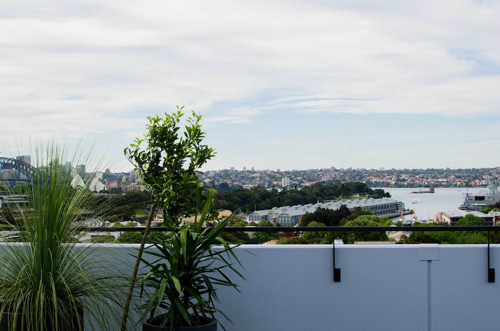 Sydney East Luxury Apartment