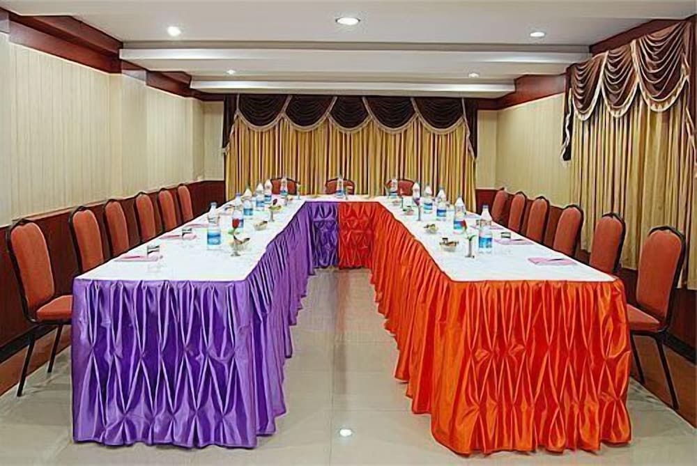  Ponmari Residency