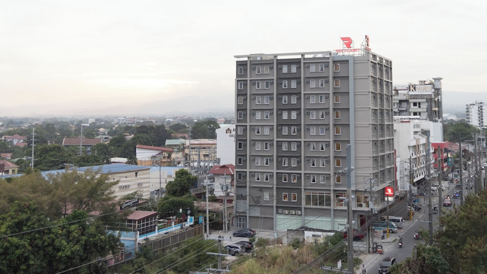 Red Planet Clark Angeles City
