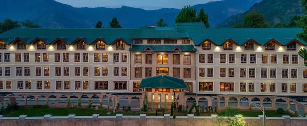 The Dewan by Royal NaQash