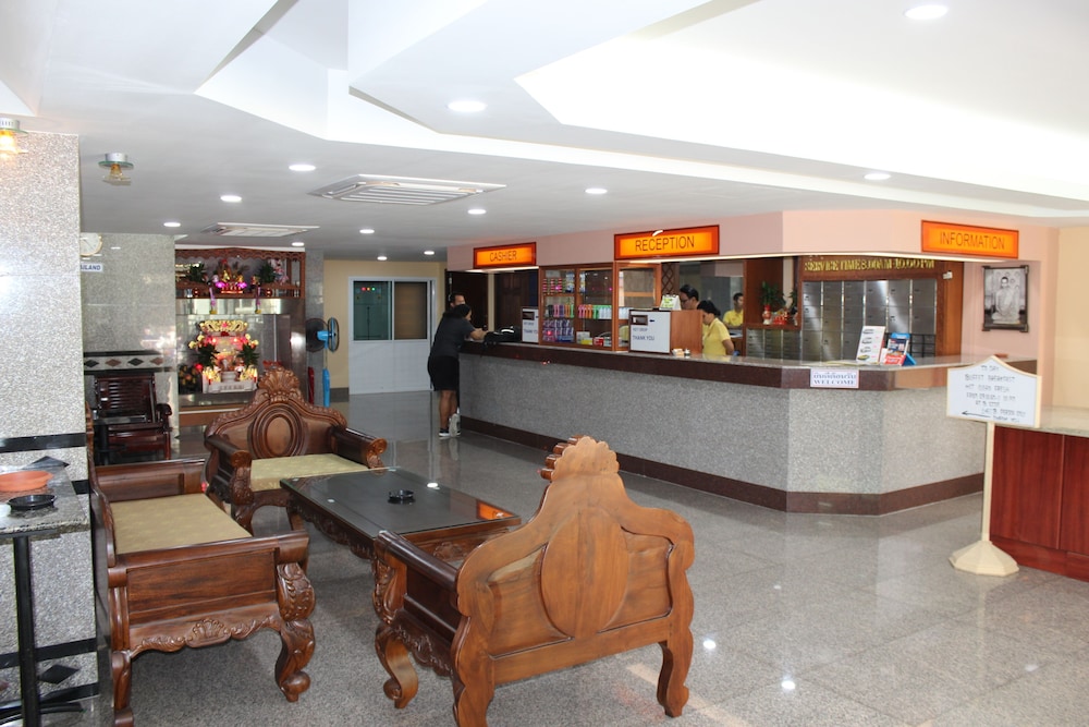 A.A. Pattaya Golden Beach Hotel