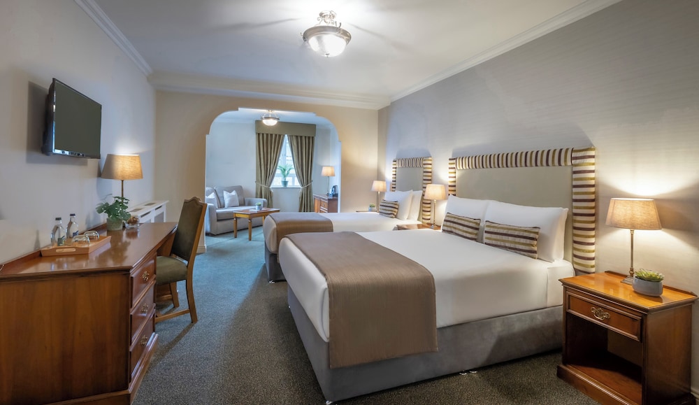 Bracken Court Hotel