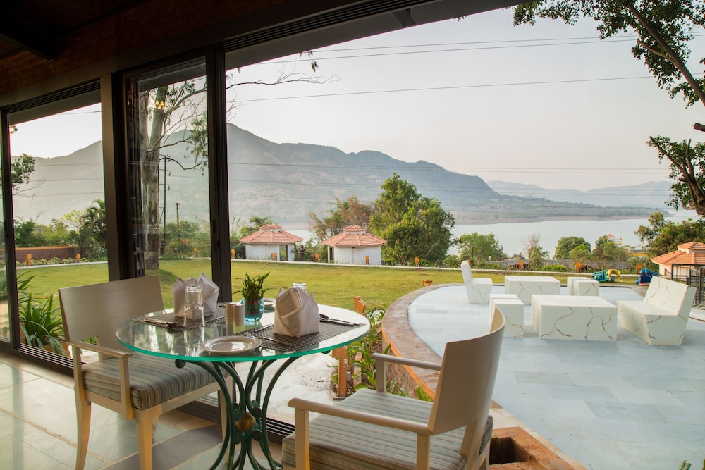 Residency Lake Resort & Spa