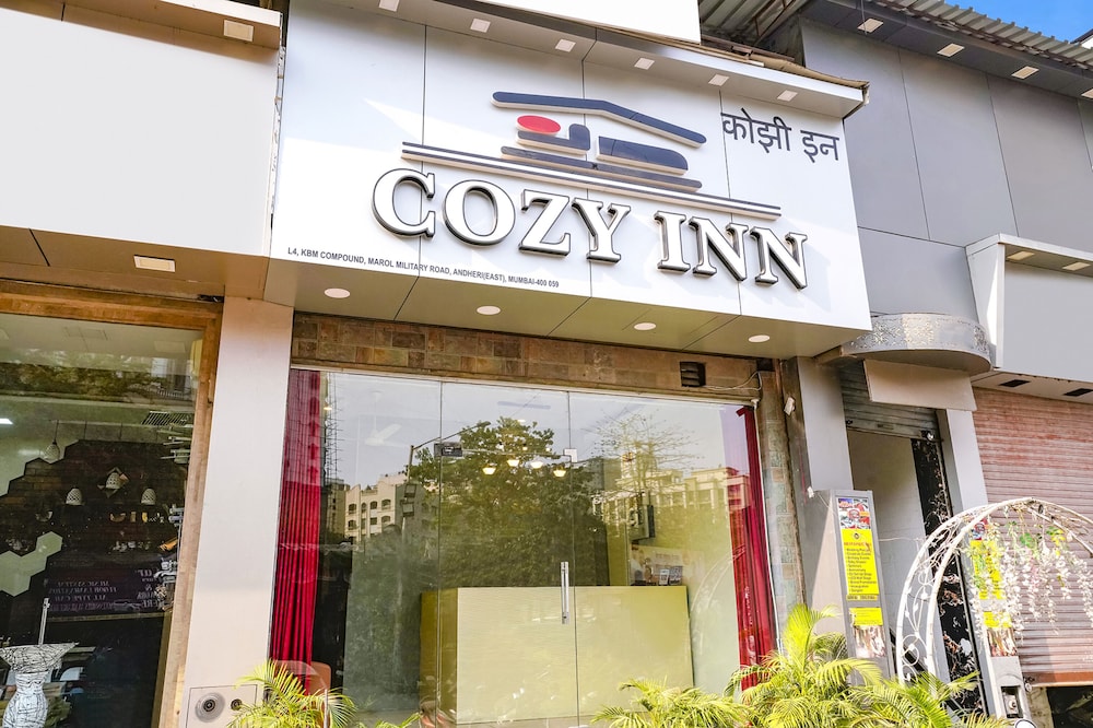 HOTEL COZY INN