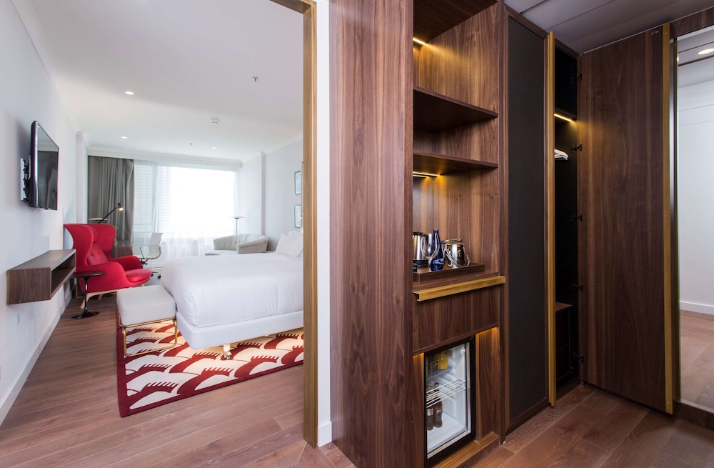 NH Collection Madrid Eurobuilding