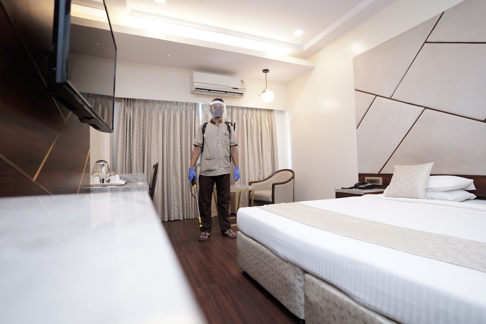 HOTEL KOHINOOR PARK
