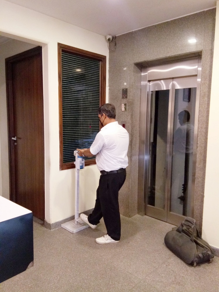 Airport Hotel Chanakya
