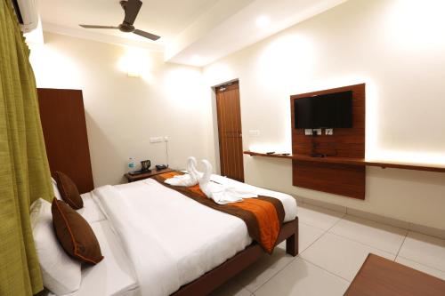 Raj Residency - Opposite to Bus Stand