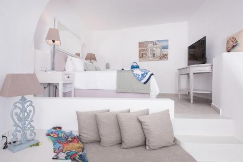 Aqua Luxury Suites