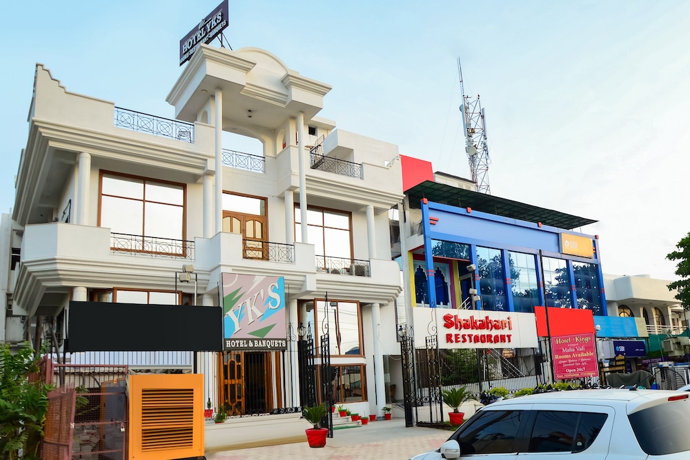 Capital O 7200 Hotel YKS