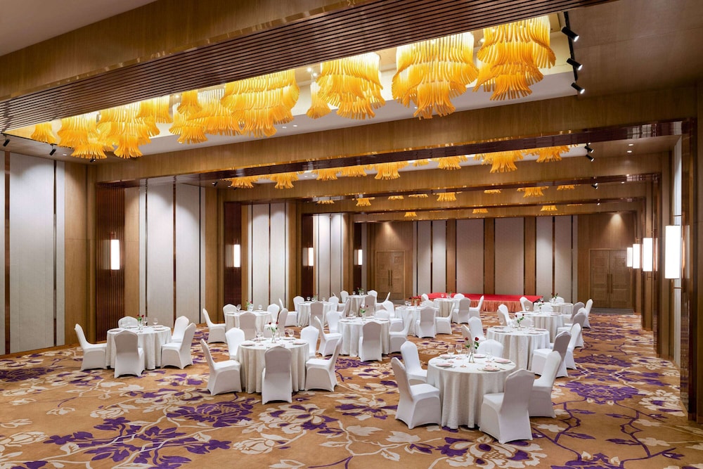 Ramada Encore By Wyndham Bareilly Civil Lines