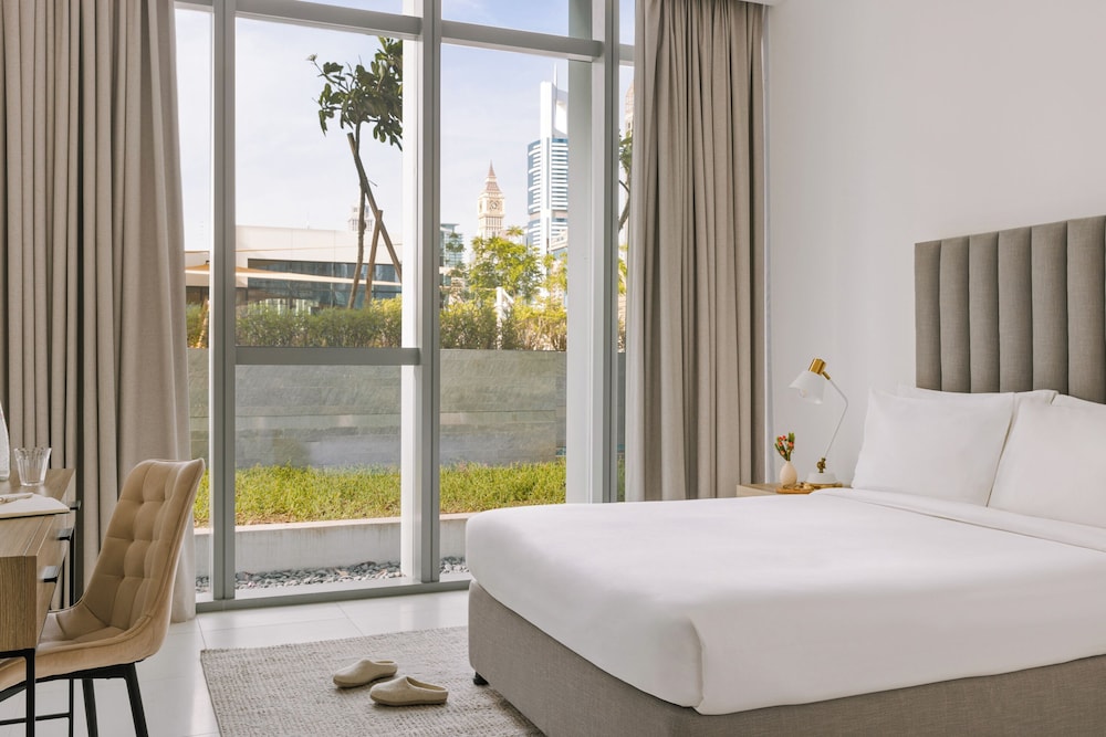 Sonder by Marriott Bonvoy Downtown Towers Apartments