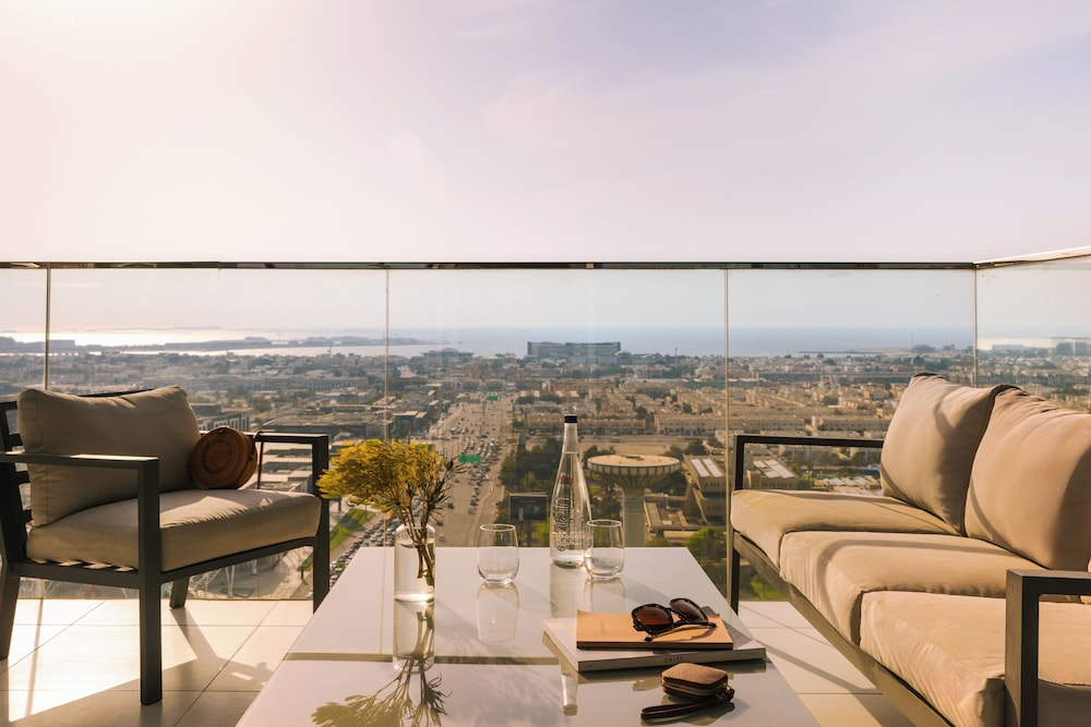 Sonder by Marriott Bonvoy Downtown Towers Apartments