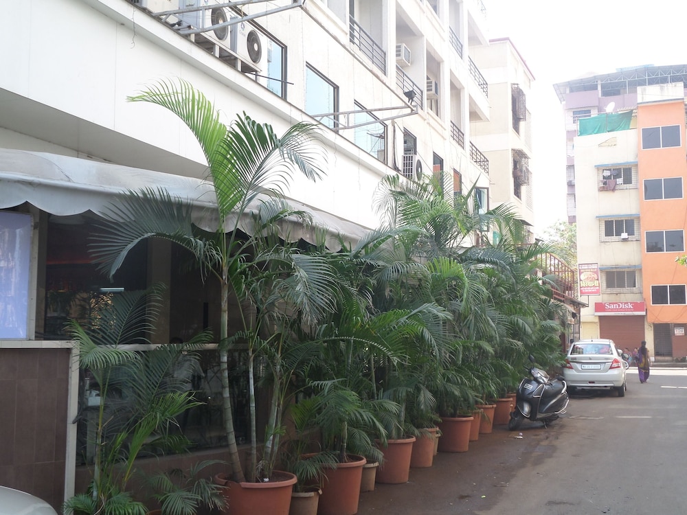 Risshi Residency