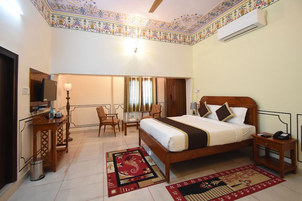 Virasat Mahal Heritage Hotel